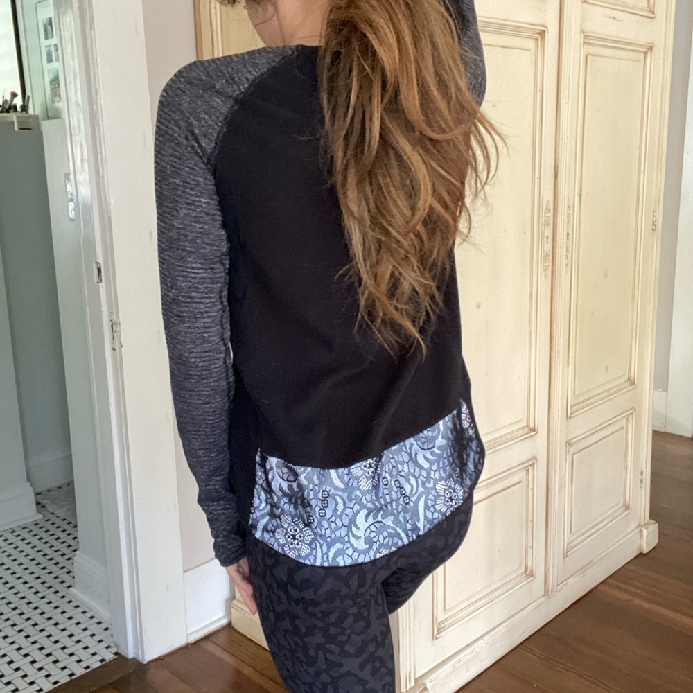Lululemon fleece pullover size 2